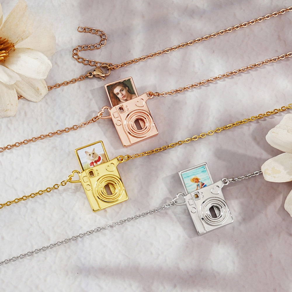 Souvarae - Polaroid Necklace